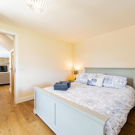 Nether Newton - Sleeps 12, Hottub, Sauna, Private Garden Newmilns Luaran gambar