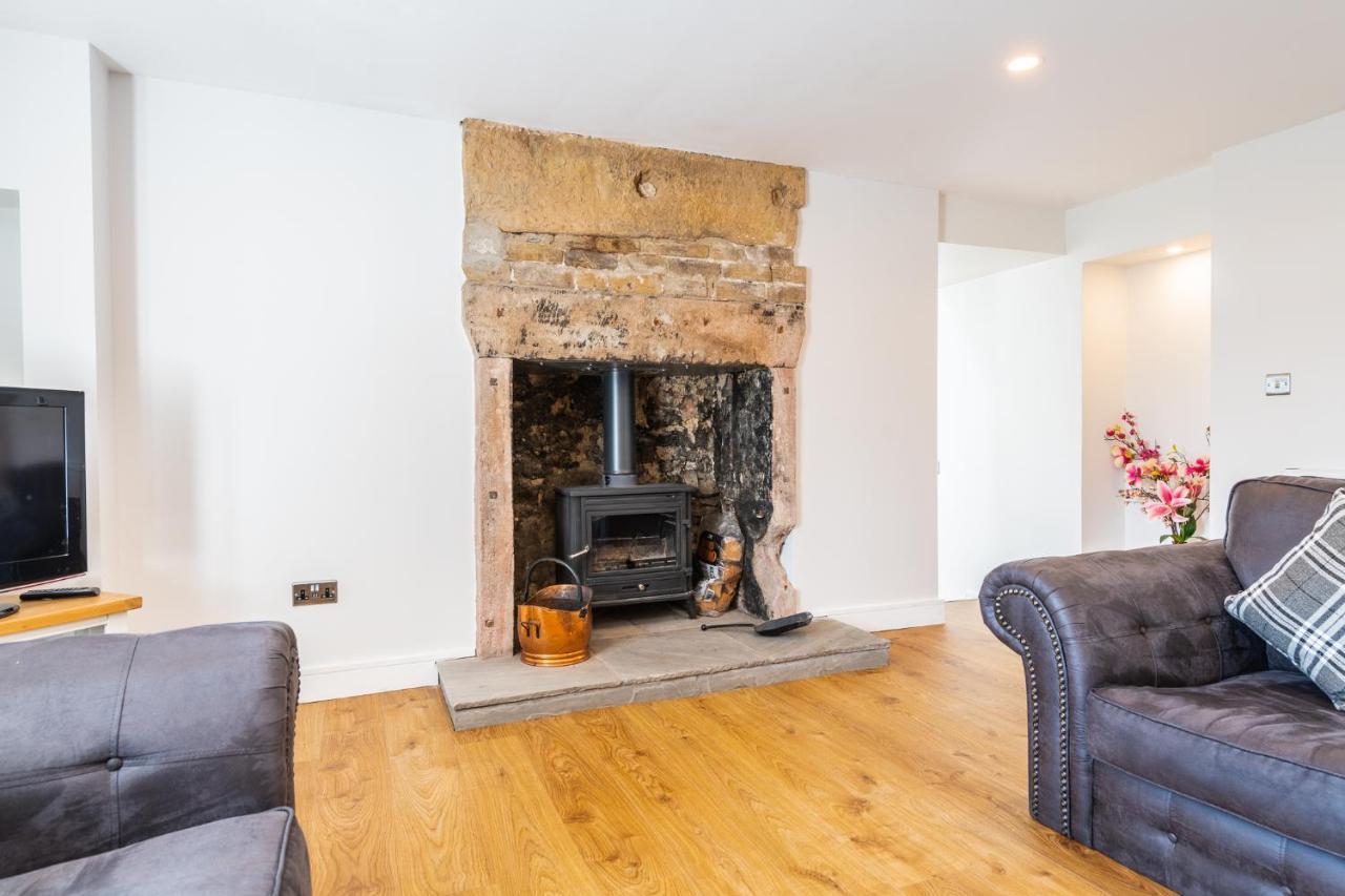 Nether Newton - Sleeps 12, Hottub, Sauna, Private Garden Newmilns Luaran gambar