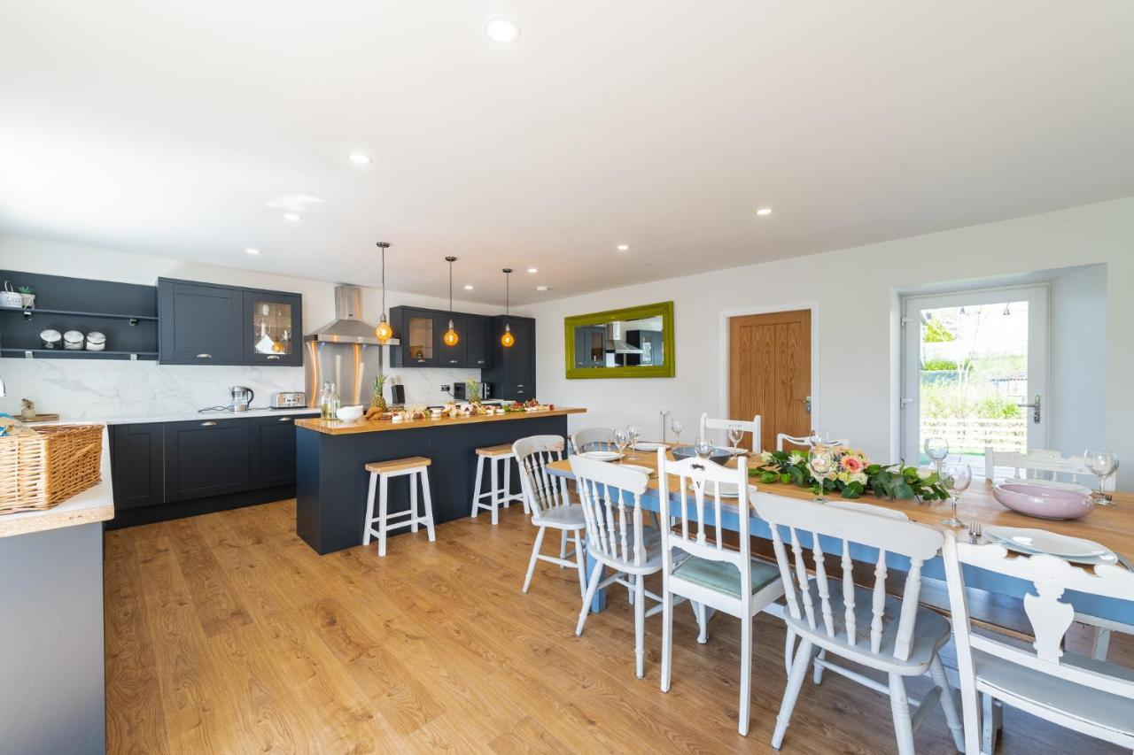 Nether Newton - Sleeps 12, Hottub, Sauna, Private Garden Newmilns Luaran gambar