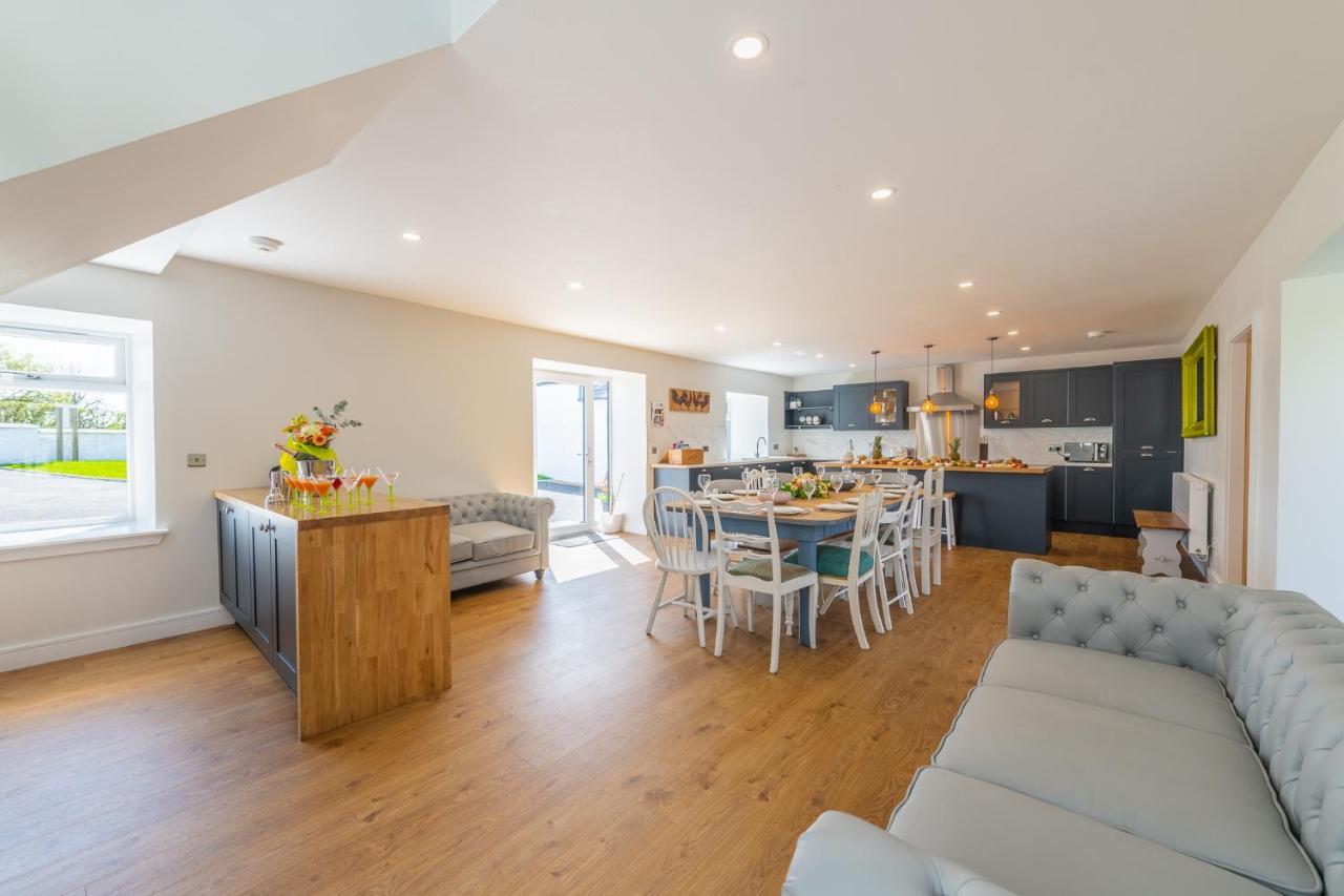 Nether Newton - Sleeps 12, Hottub, Sauna, Private Garden Newmilns Luaran gambar