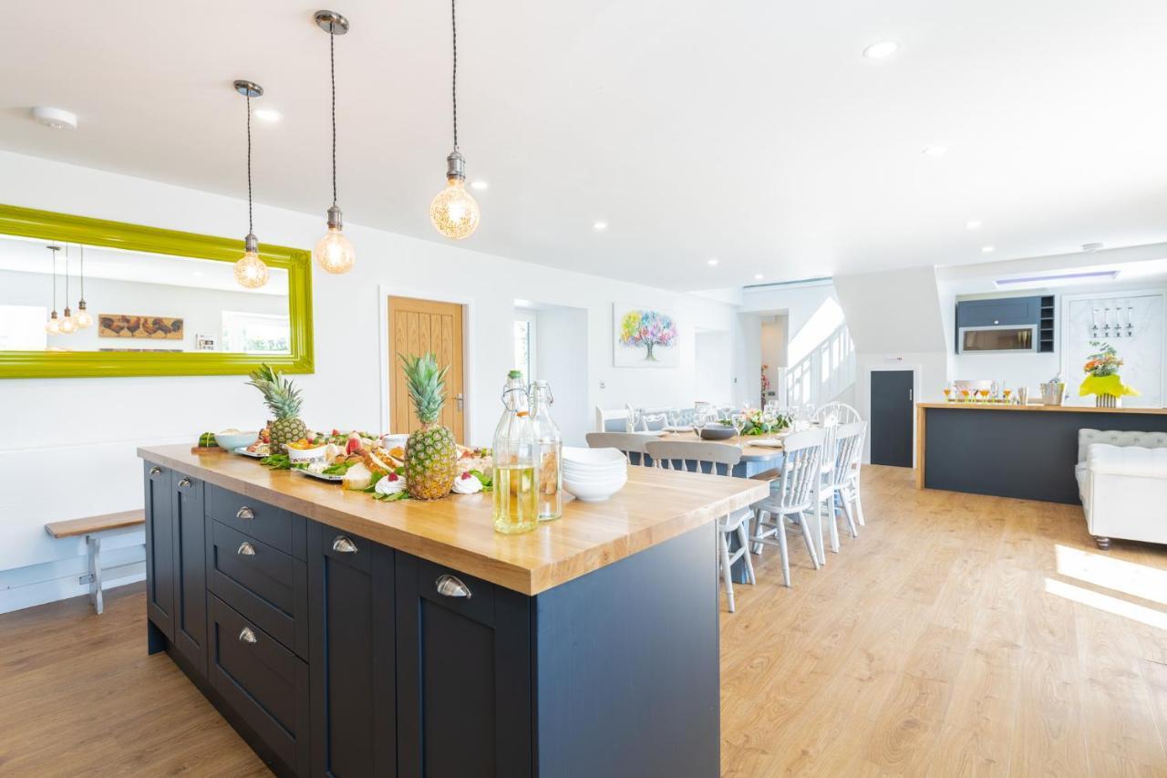 Nether Newton - Sleeps 12, Hottub, Sauna, Private Garden Newmilns Luaran gambar