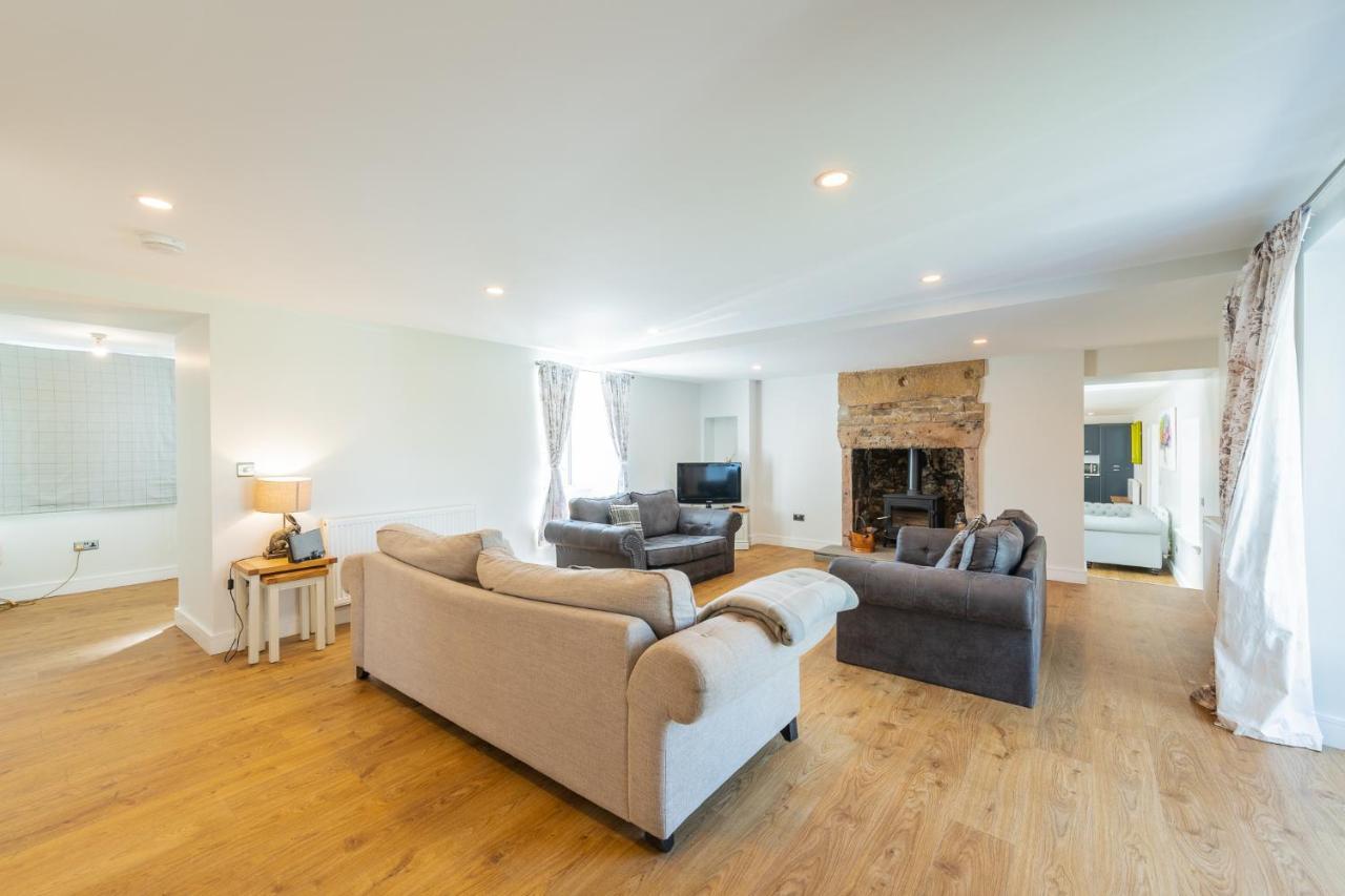 Nether Newton - Sleeps 12, Hottub, Sauna, Private Garden Newmilns Luaran gambar