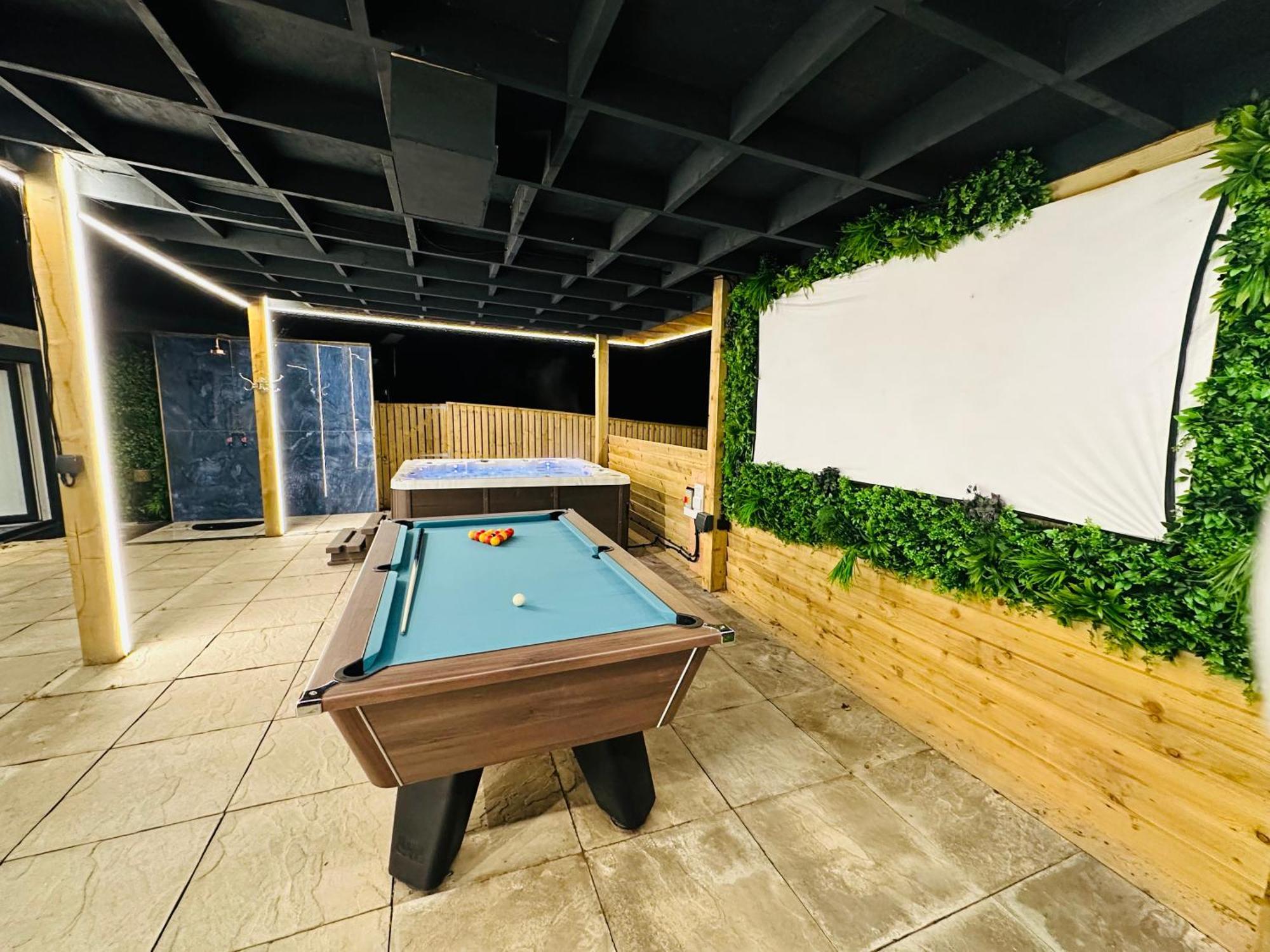 Nether Newton - Sleeps 12, Hottub, Sauna, Private Garden Newmilns Luaran gambar