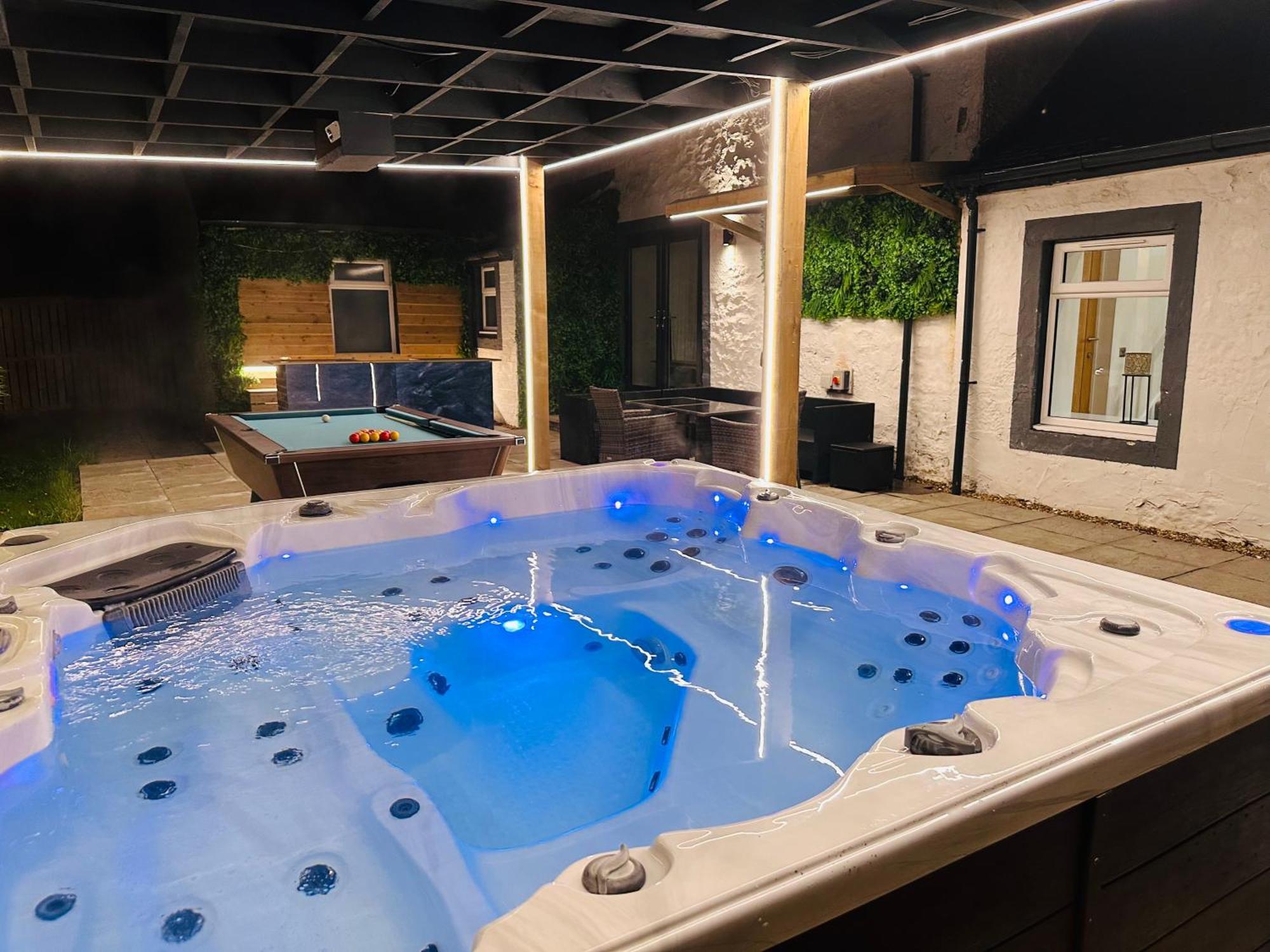 Nether Newton - Sleeps 12, Hottub, Sauna, Private Garden Newmilns Luaran gambar